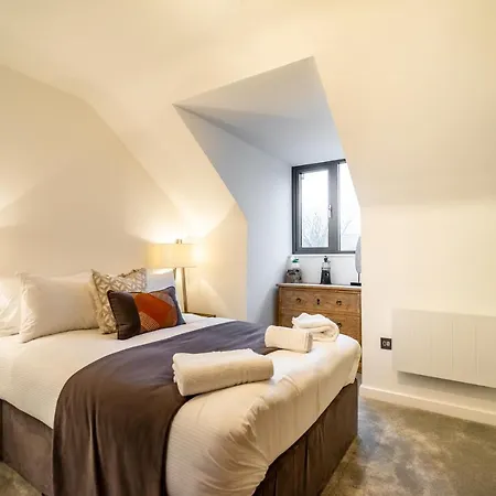 28 St John's Mews *